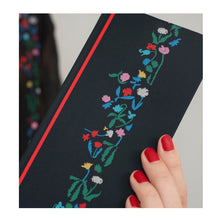 Hobonichi Techo Weeks 2027 English - Yoshie Watanabe: Petit Bloom