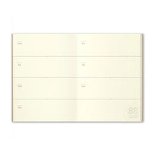 TRAVELER'S Passport Size 007 Free Diary Weekly