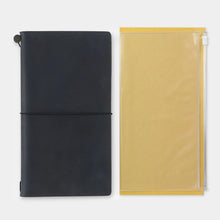 TRAVELER's Regular Size Refill Zipper Case