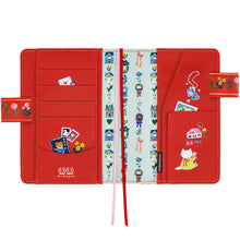 Hobonichi Techo Cover 2027, A6, Yumi Kitagishi: White Cat House